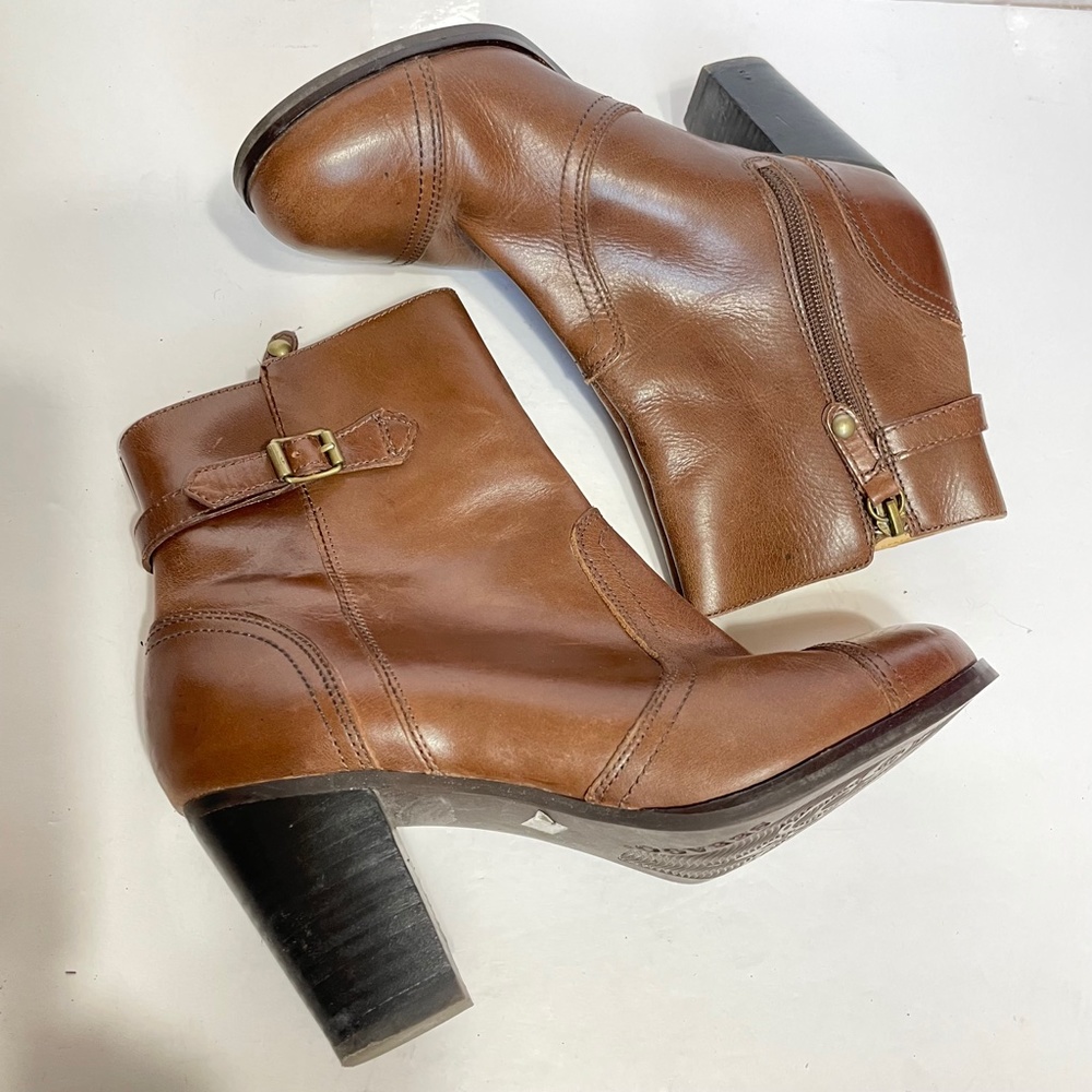 Brown leather Heeled Boots 7.5 Sebago Buckle Ankle Stacked Heel Ashton Cognac